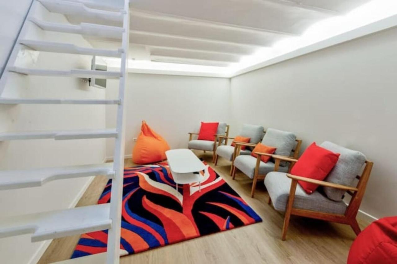 Cozy 2 Bedroom Apartment In Paris Luaran gambar