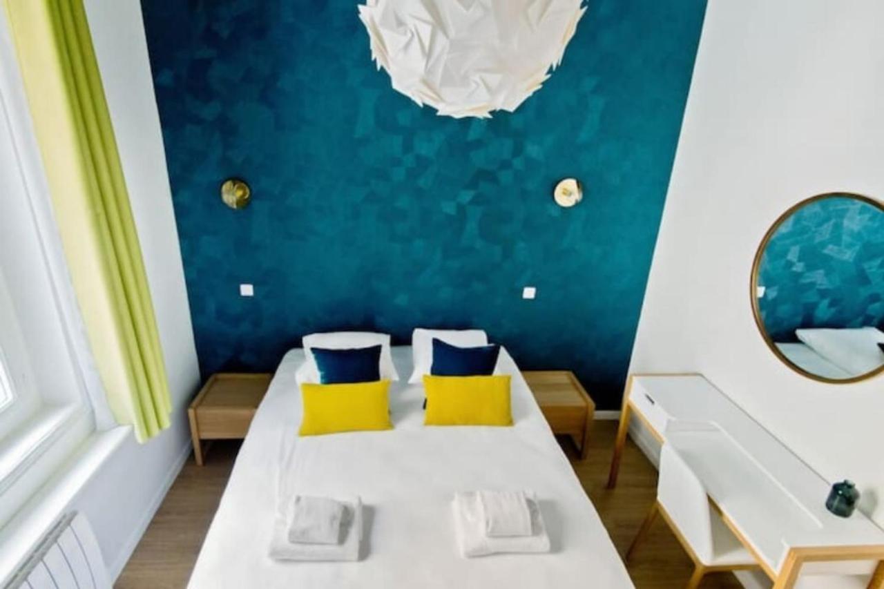 Cozy 2 Bedroom Apartment In Paris Luaran gambar